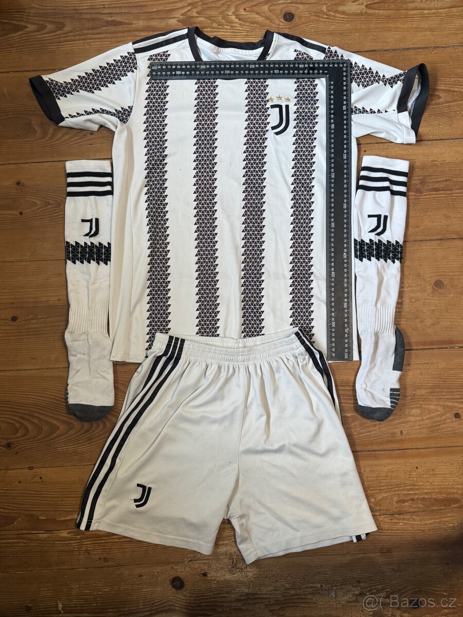 Fotbalové dresy🥅⚽️🏟️