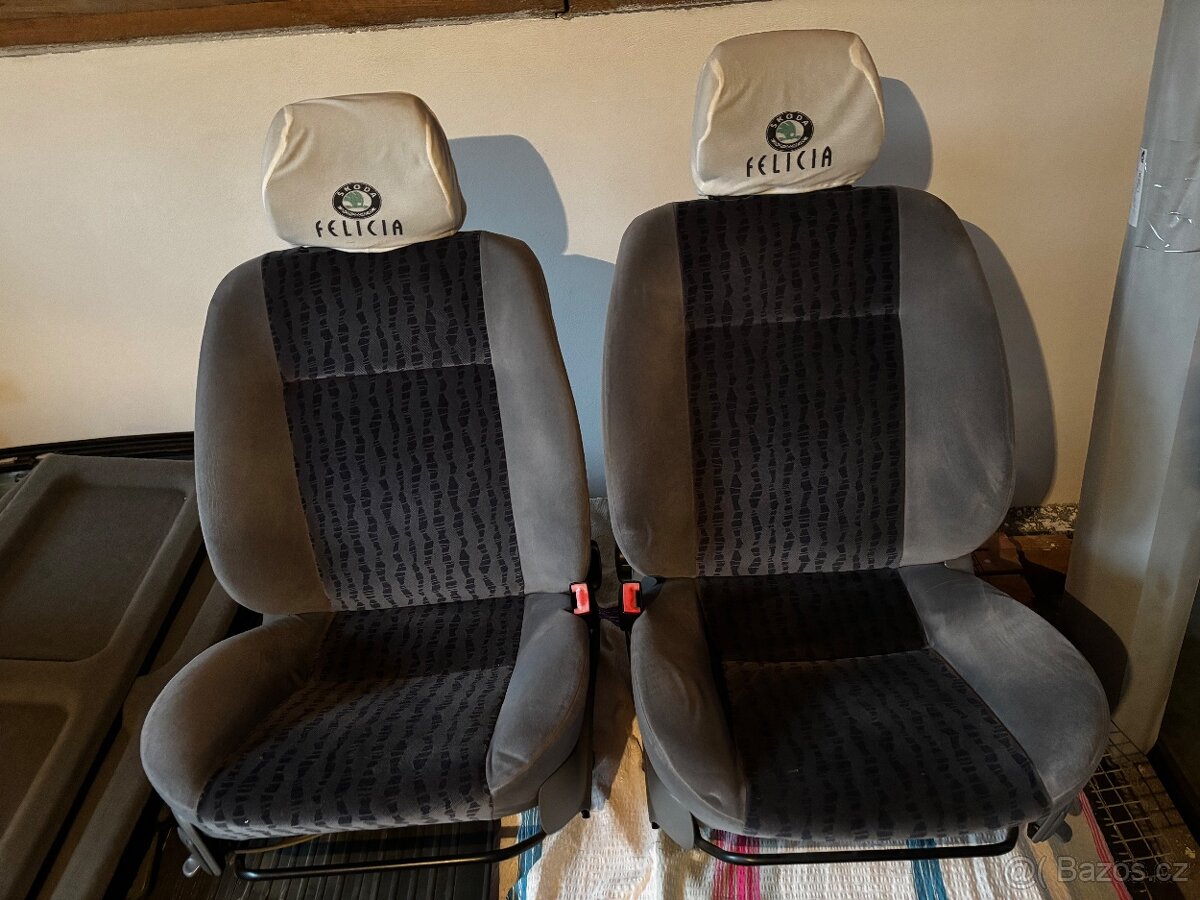 Prodám sadu sedadel