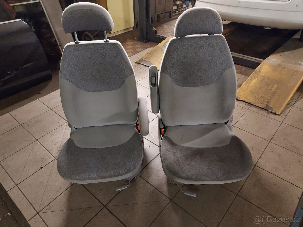 přední sedačky Ford Galaxy
