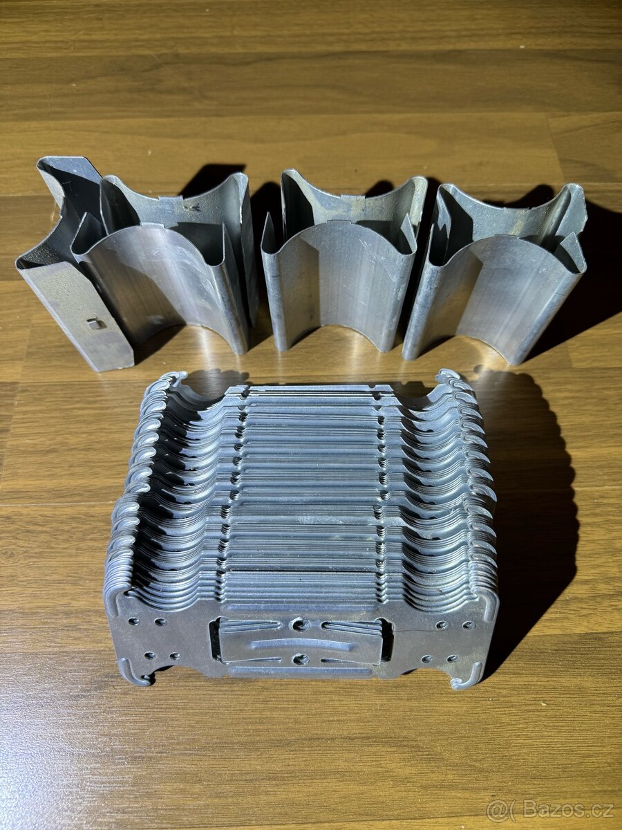 Spojky na CD profily pro sádrokarton