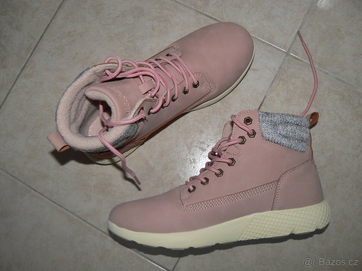 Kotníkové zateplené boty