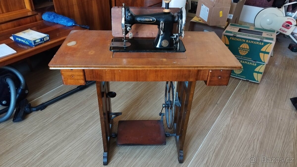 šicí stroj Bobbin