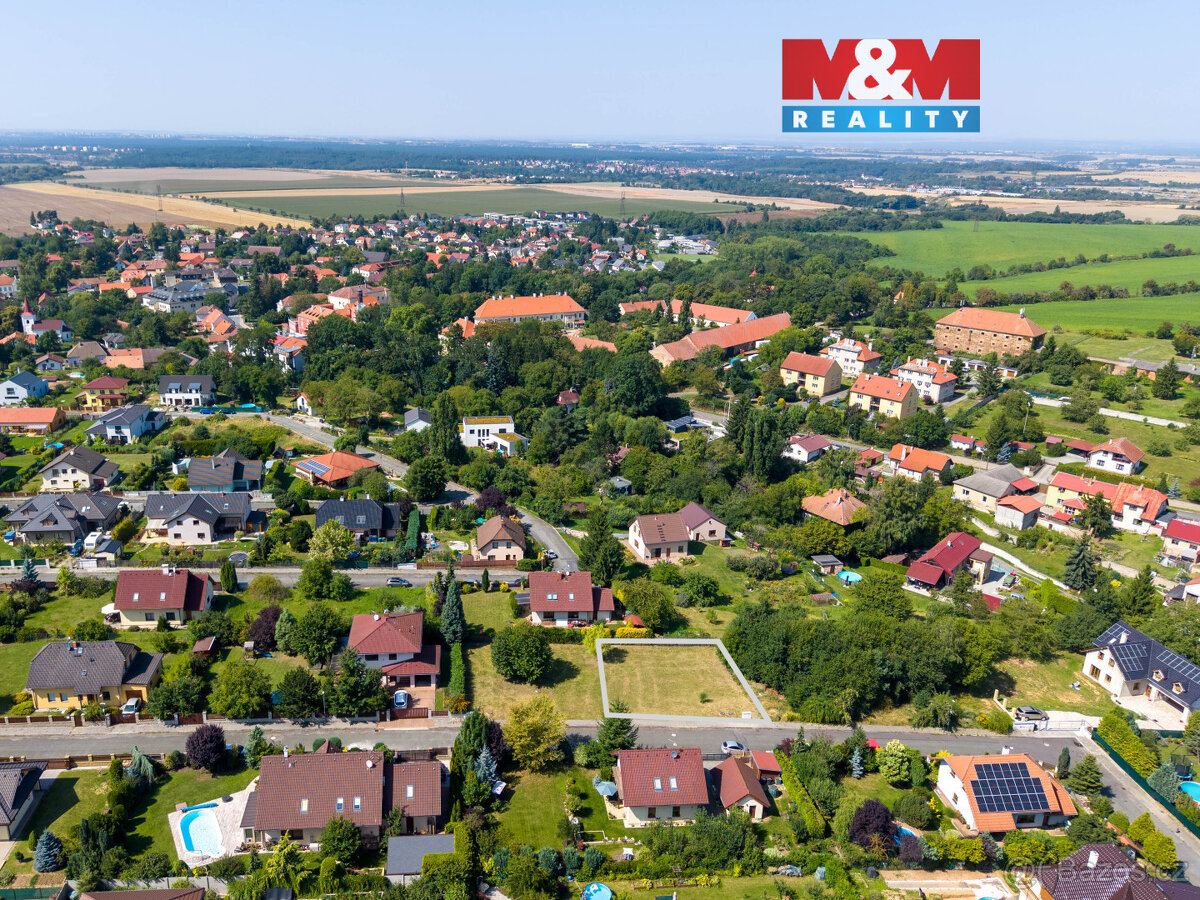 Stavební pozemek, 464 m², se stav. povolením na RD, Škvorec