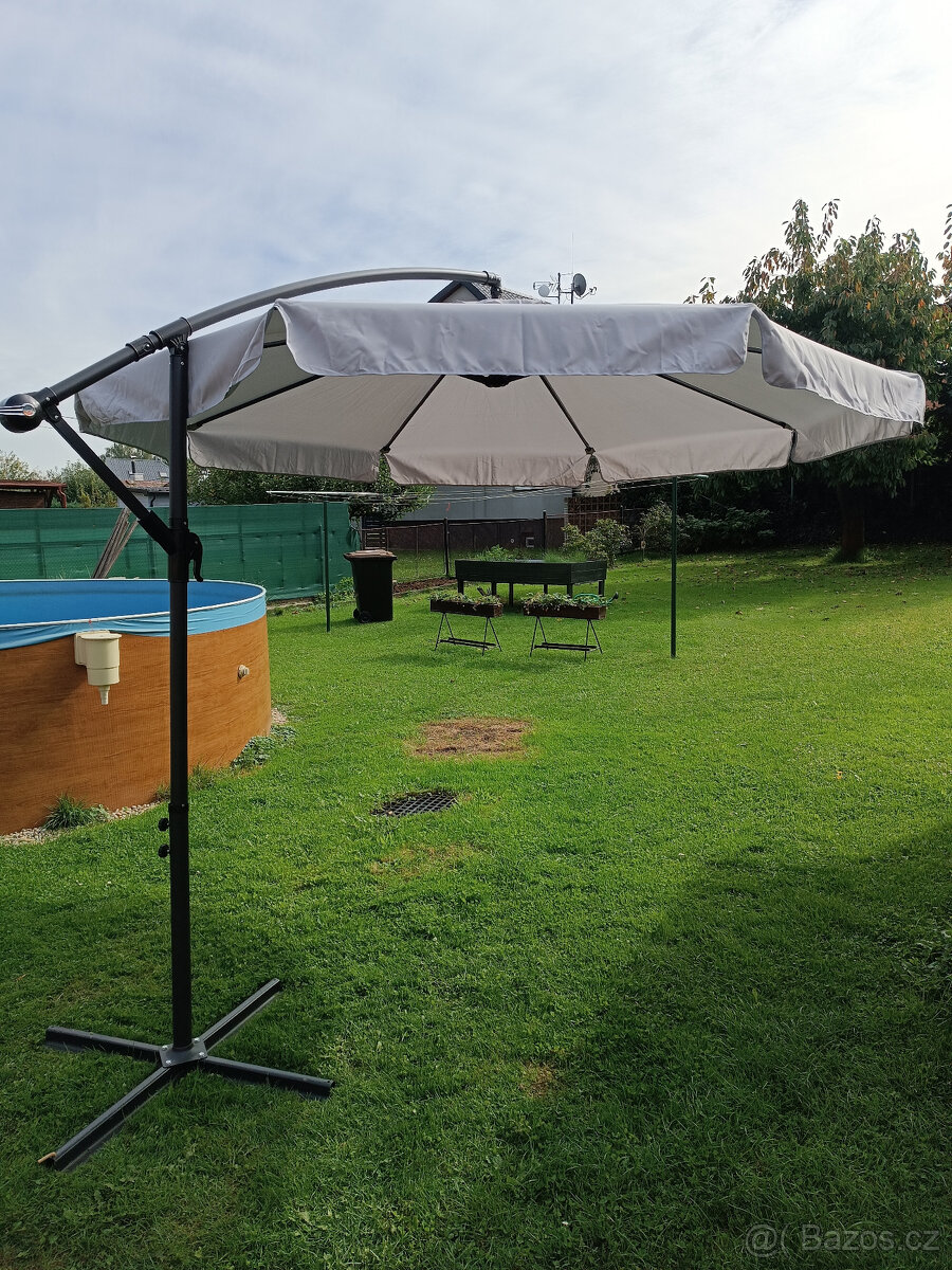 zahradní slunečník