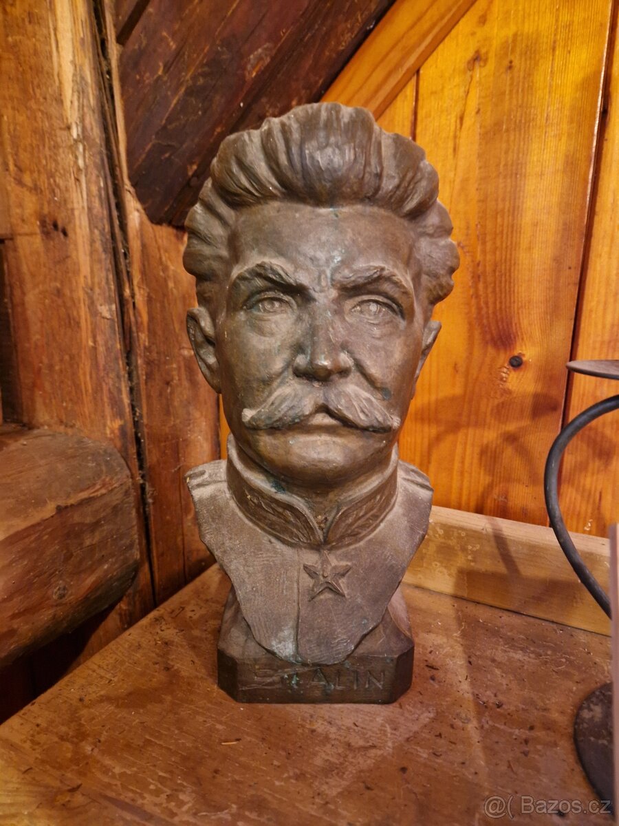 Busta Stalina