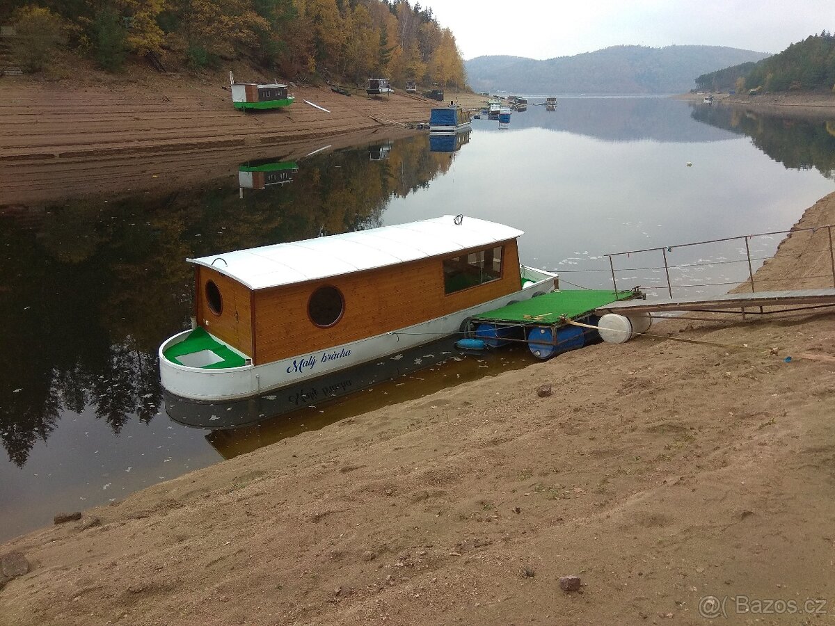 Prodej hausbotu na přehradě Orlik