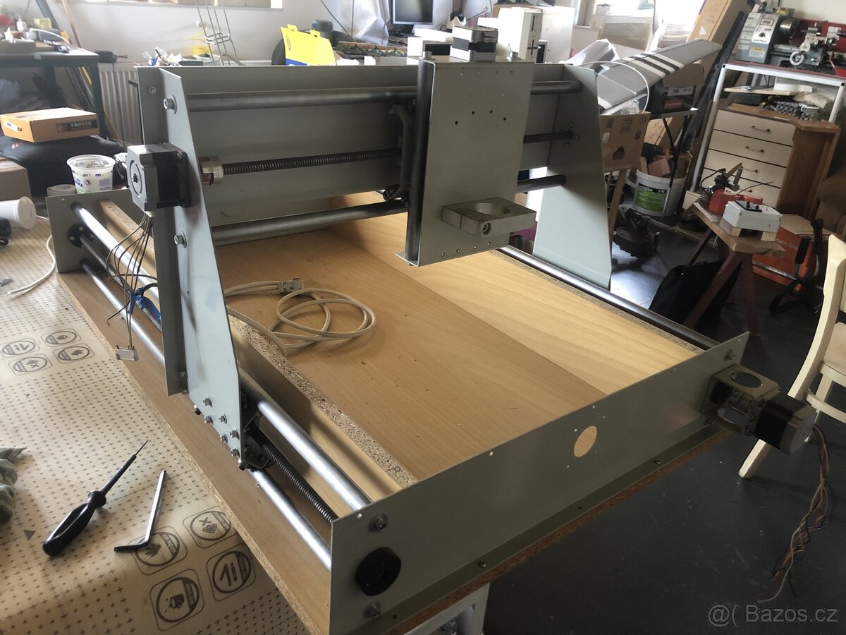 Prodám CNC router frézku 720x440mm