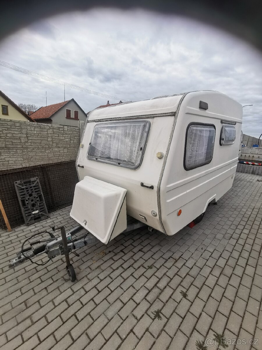 Polsky karavan N126 N, PŘEDSTAN, VELKÝ POLÁK