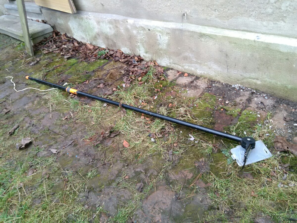 Nůžky zn. FISKARS UP 84