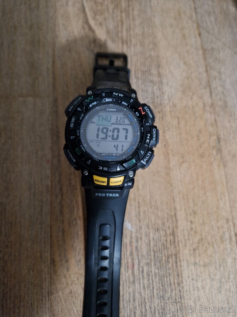 Hodinky casio protrek