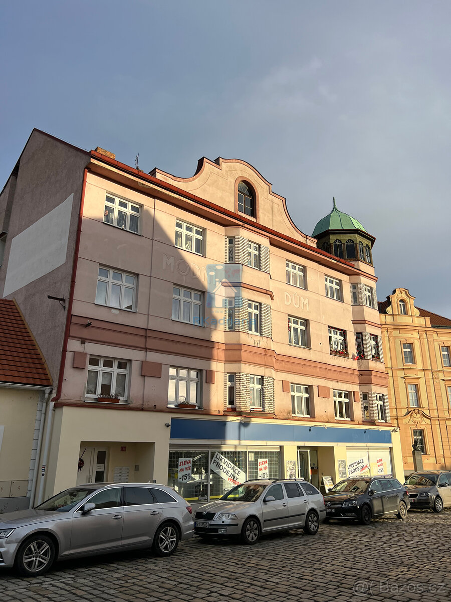 Pronájem obchodního prostoru, Domažlice, ulice Husova, 286 m