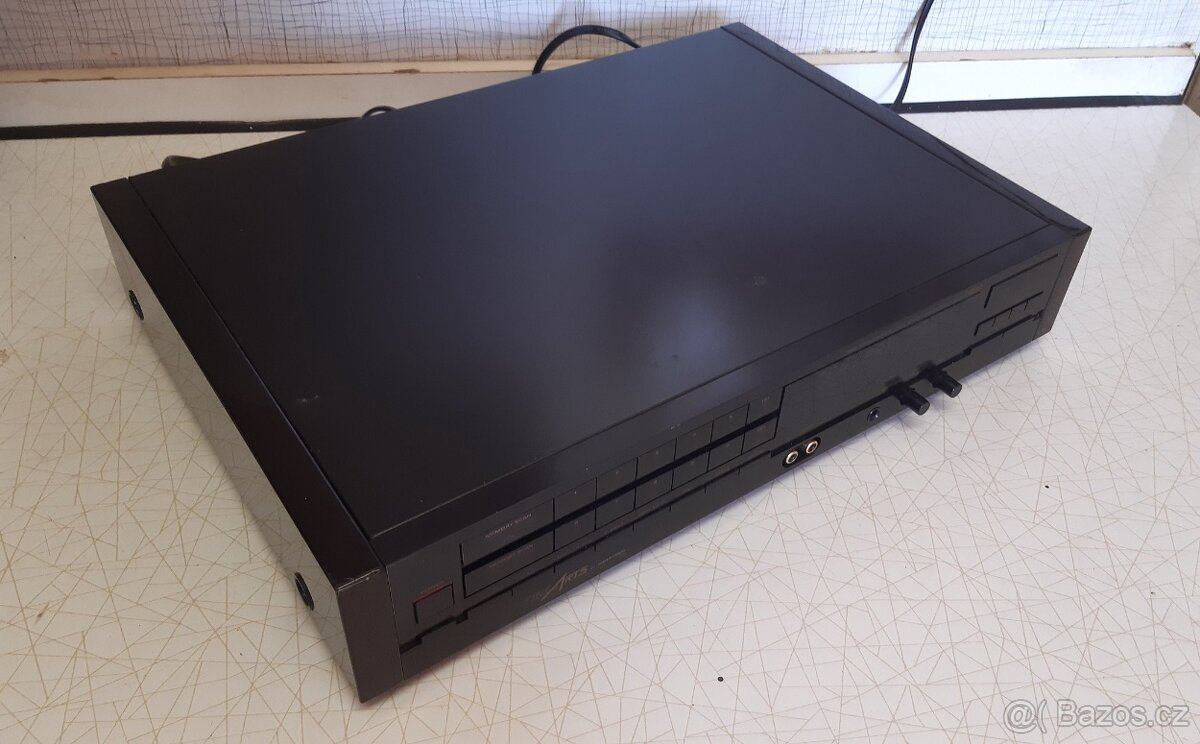 SLEVA Tuner GRUNDIG FINE ARTS T-9000