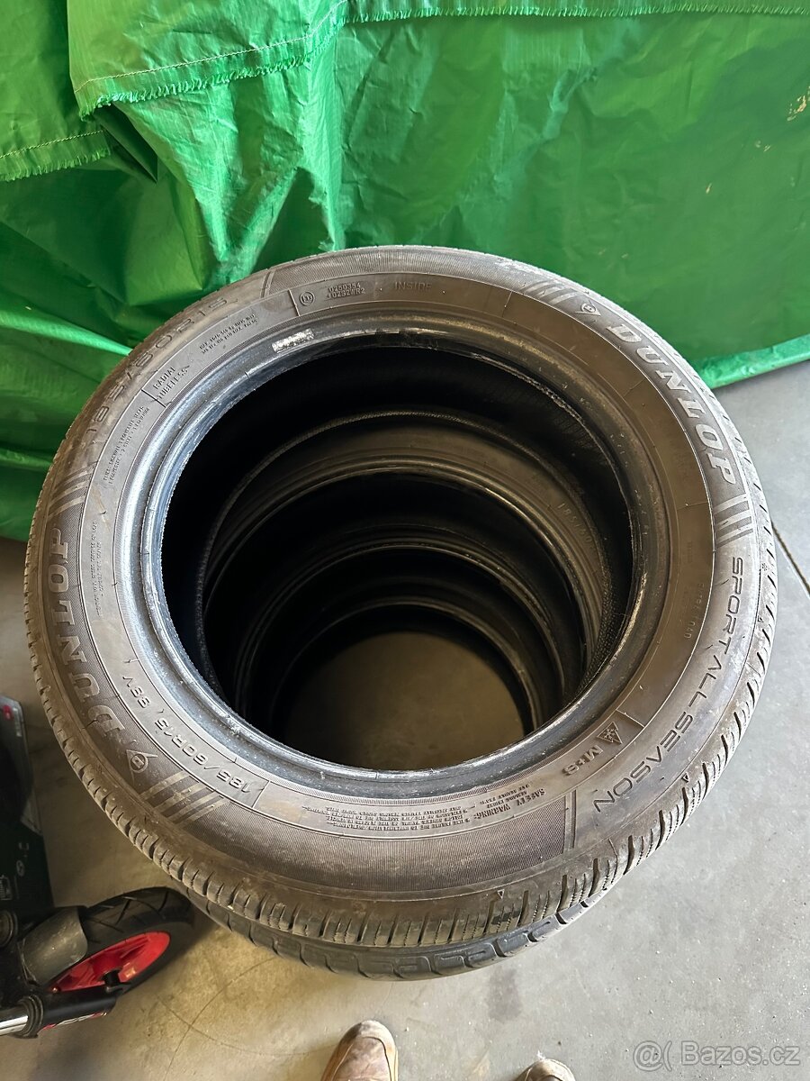 Dunlop 185/60/15 celoroční pneu sada