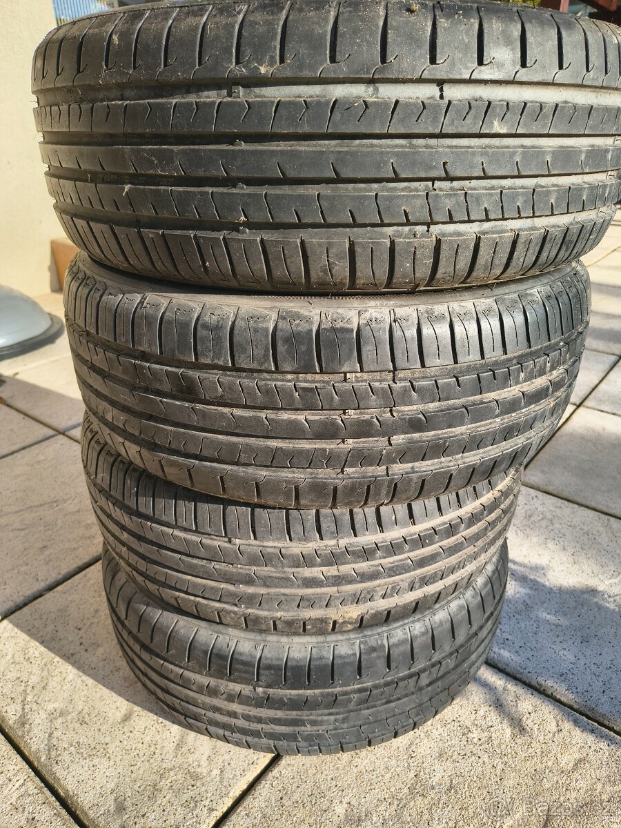 235/45 R18 letni (4+2pneu)