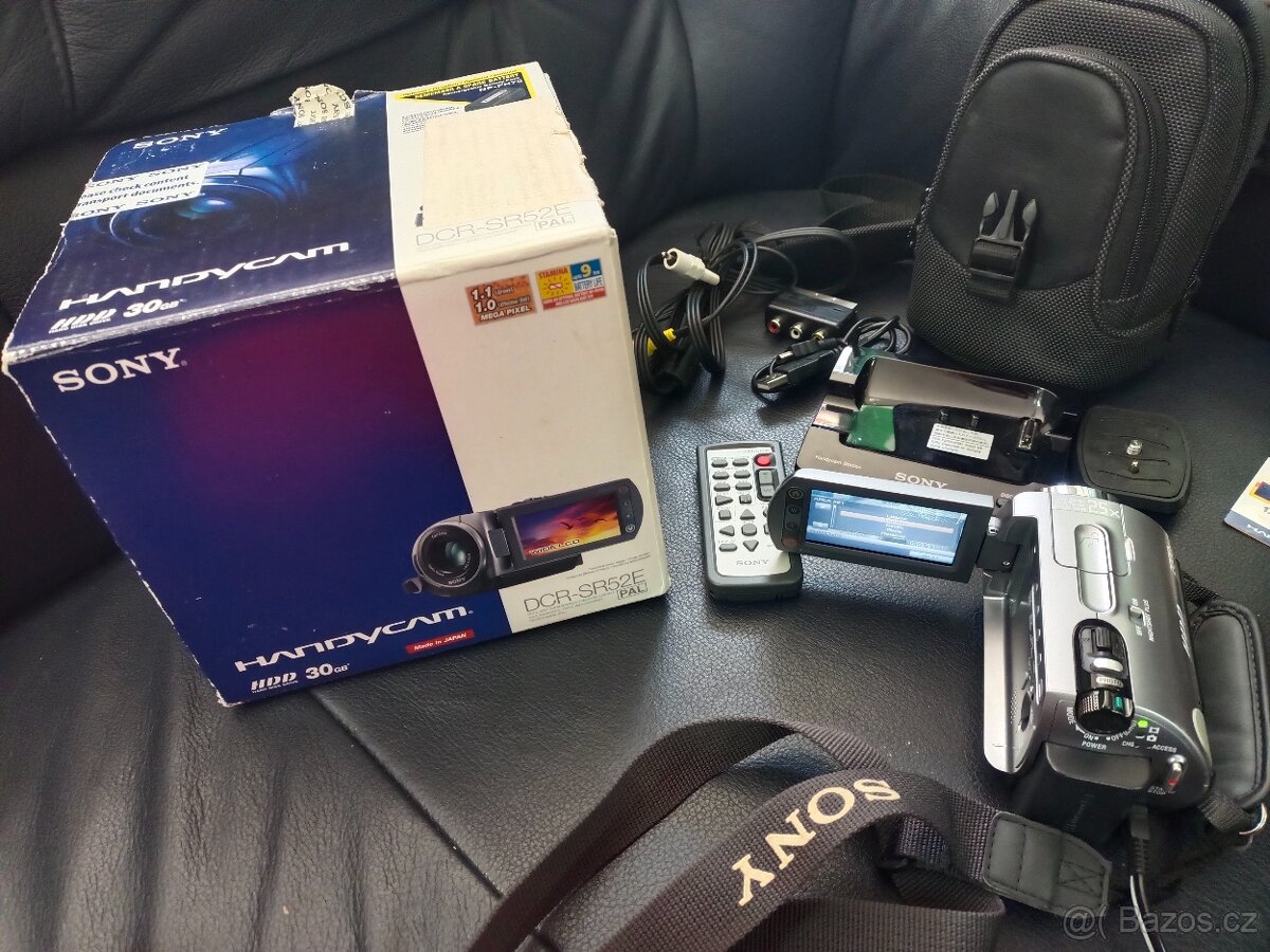 Videokamera Sony DCR-SR52E, HDD 30 GB, krabice, pouzdro