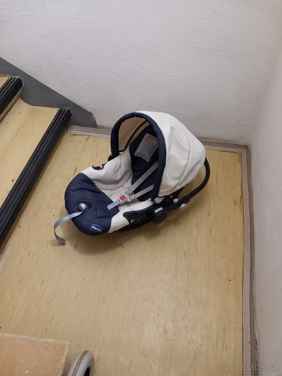 Chicco autosedacka 0-13 kg,vajicko