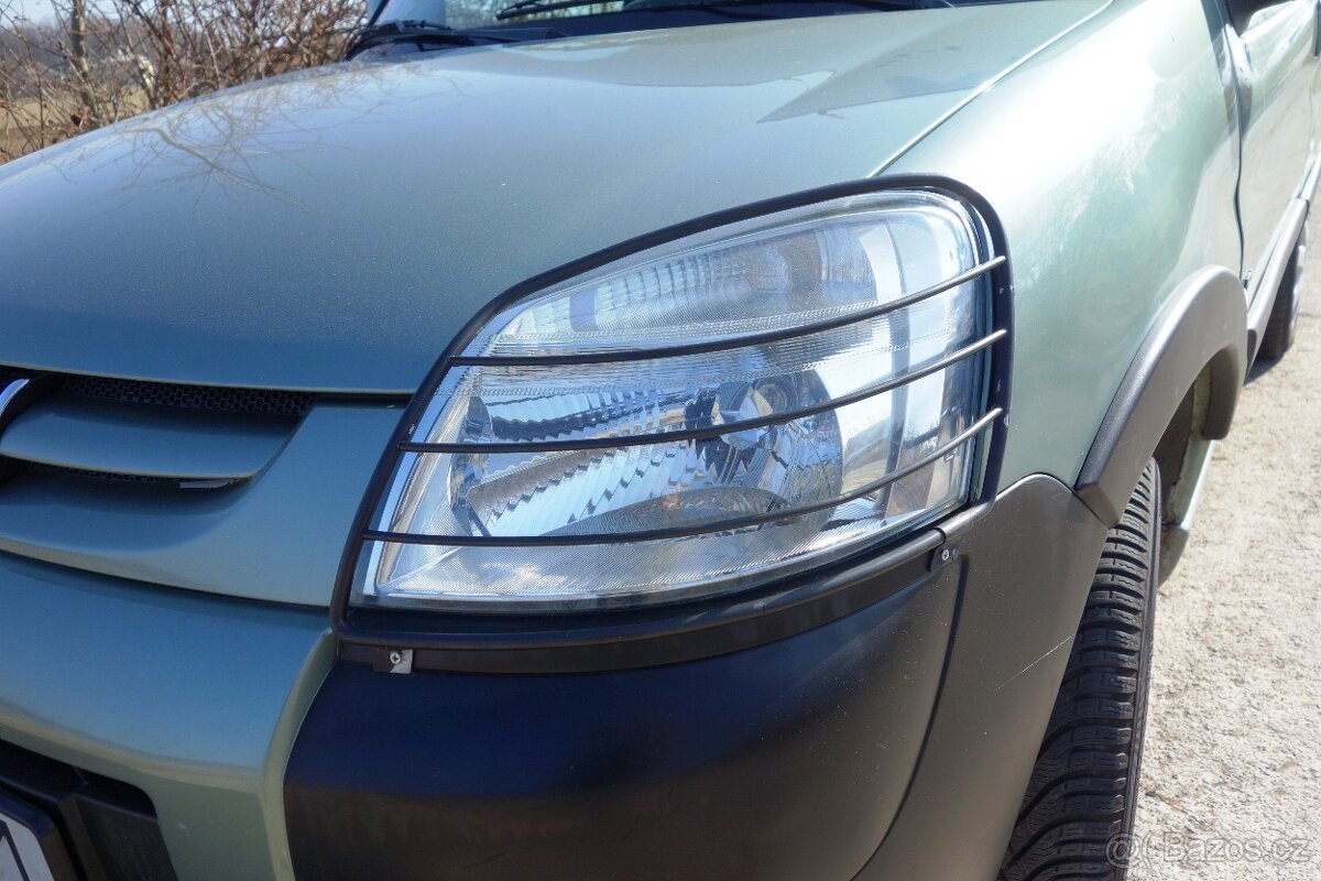 Partner Berlingo mřížky světel