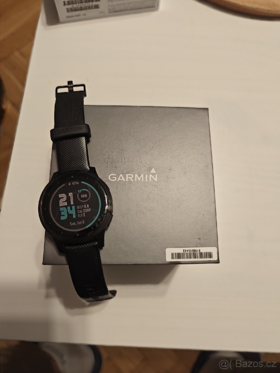 Hodinky vívoactive 4S