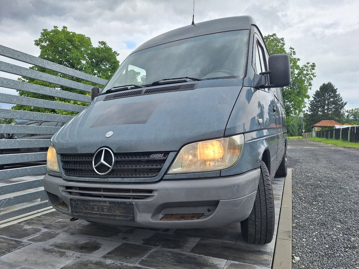 MERCEDES BENZ SPRINTER L2H2 213 CDI AUTOMAT