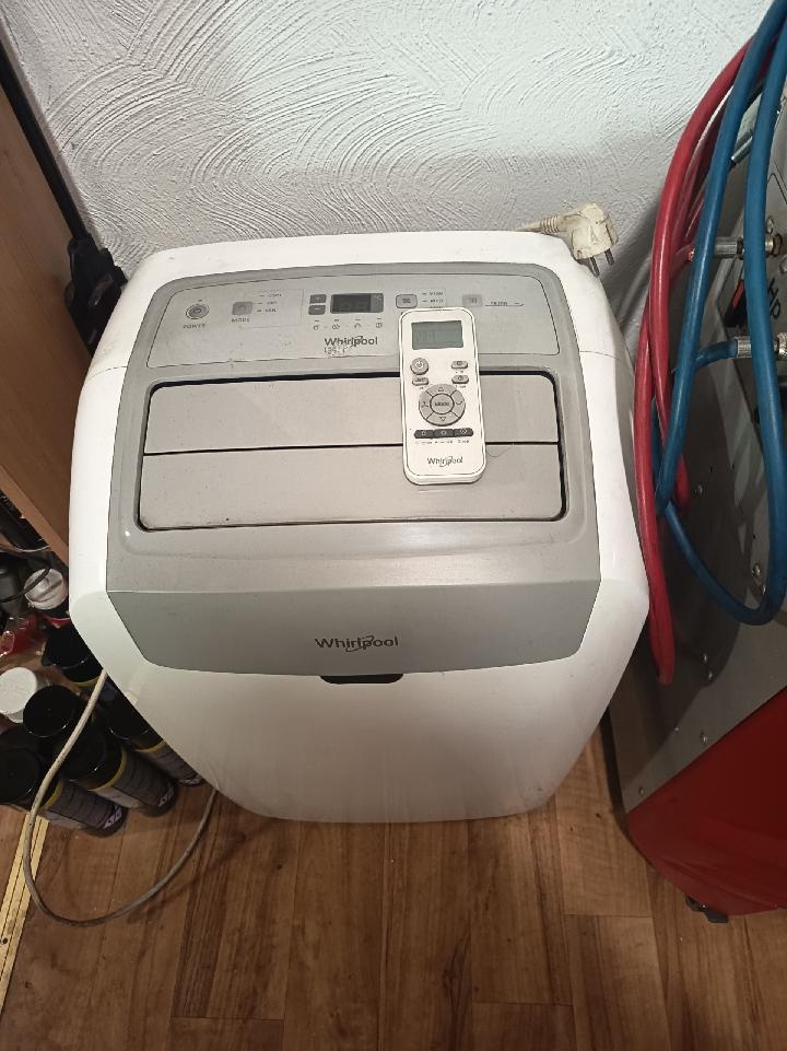 Mobilní klimatizace Whirlpool PACB29HP