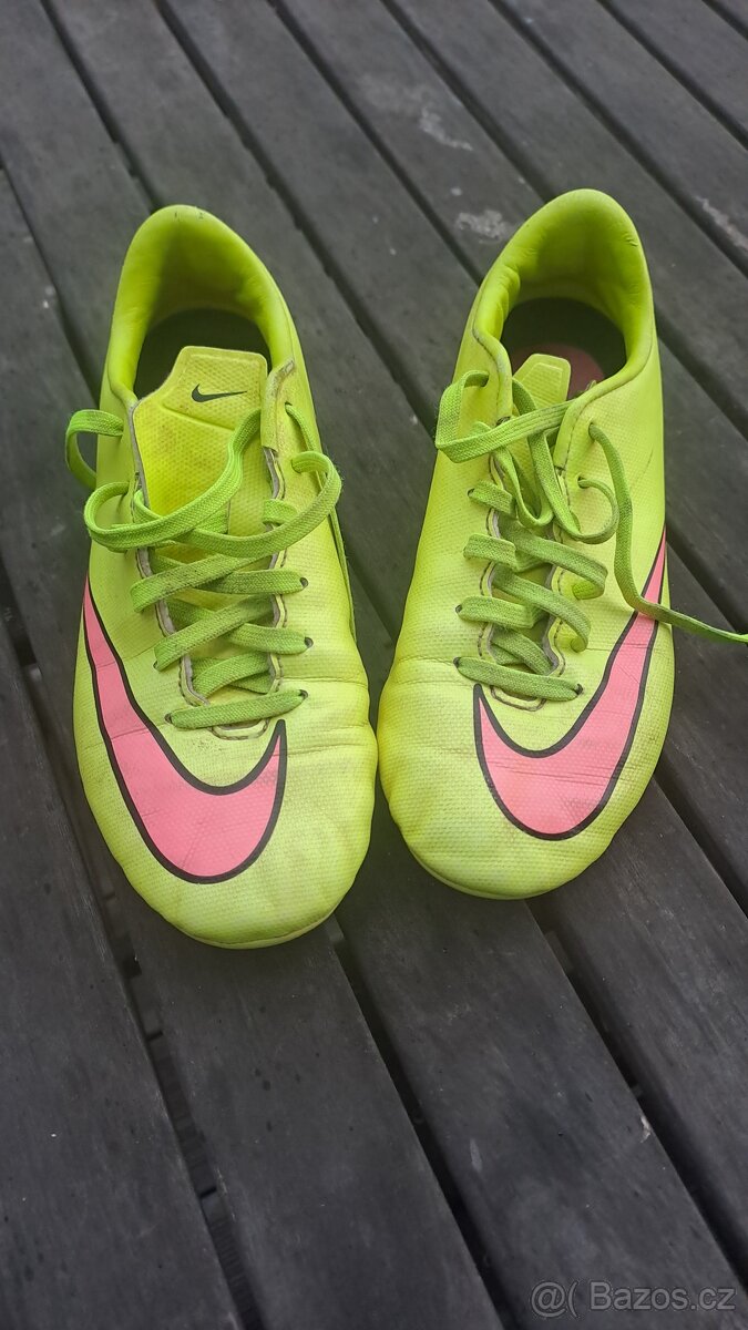Dětské kopačky Nike vel 33