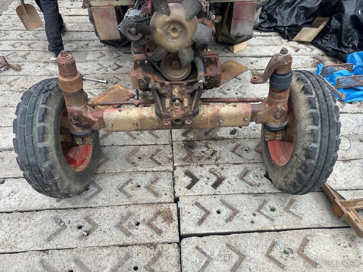 Přední náprava zetor