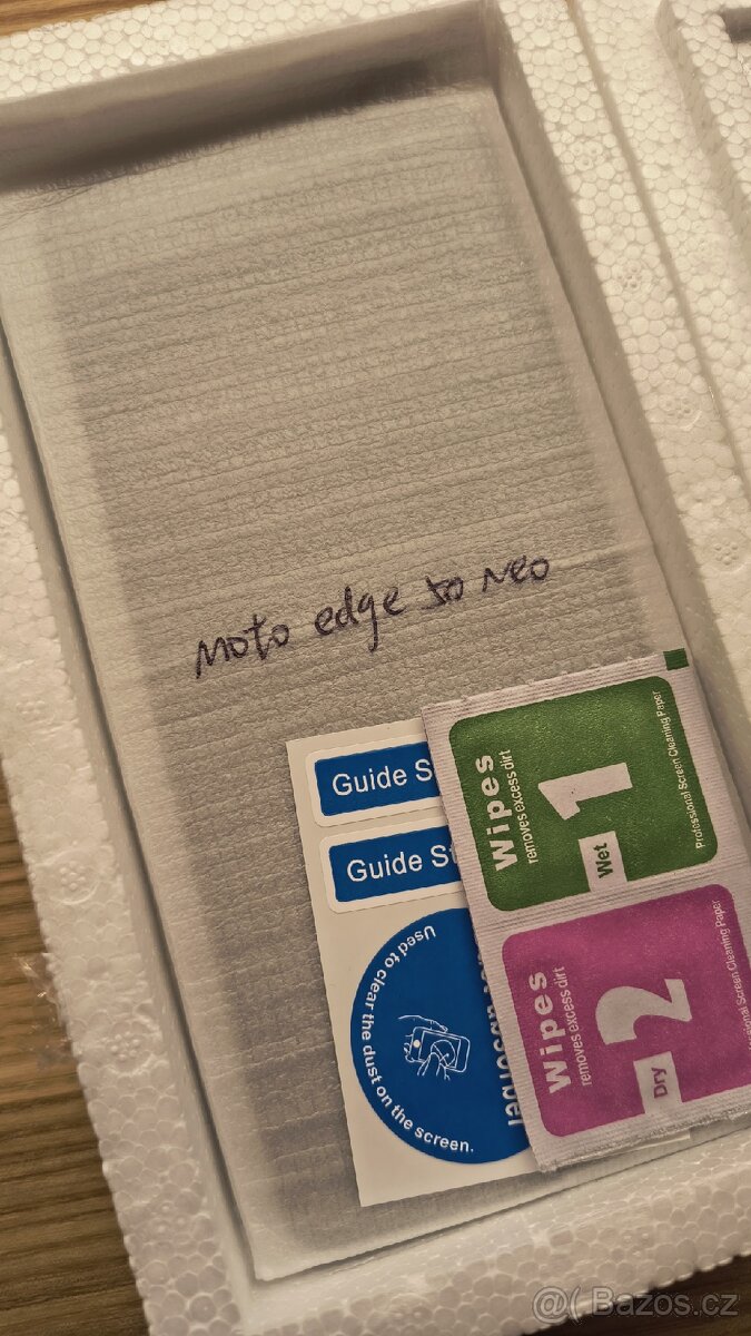 Privátní sklo na Motorola Edge 50 Neo