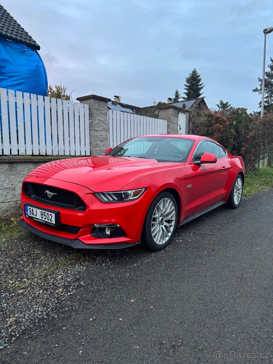 Ford Mustang 5.0 V8 automat EU