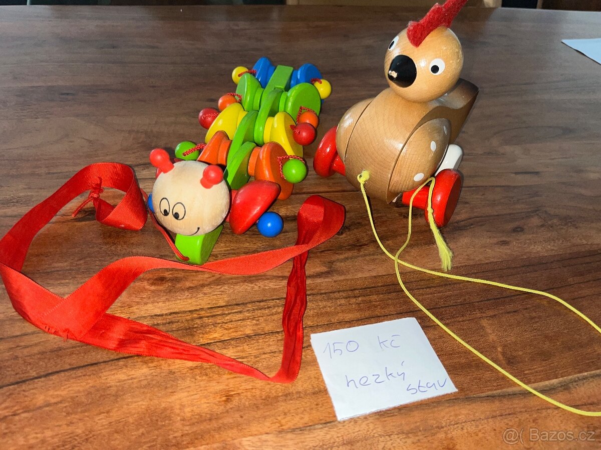 Dřevěné tahací hračky