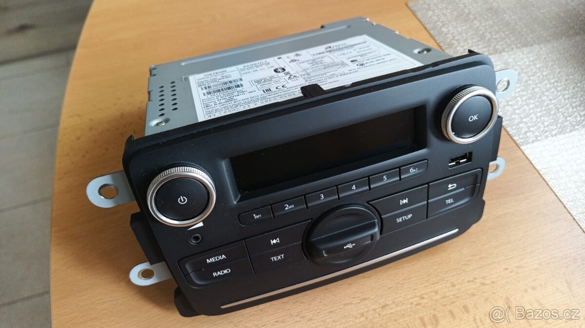 Prodám originál autoradia do Dacia duster 2