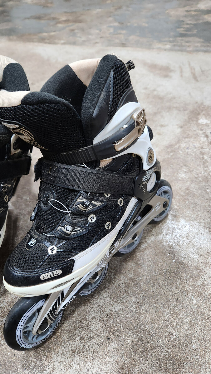 Prodám DÁMSKÉ značkové Inline brusle FILA.Velikost na foto.