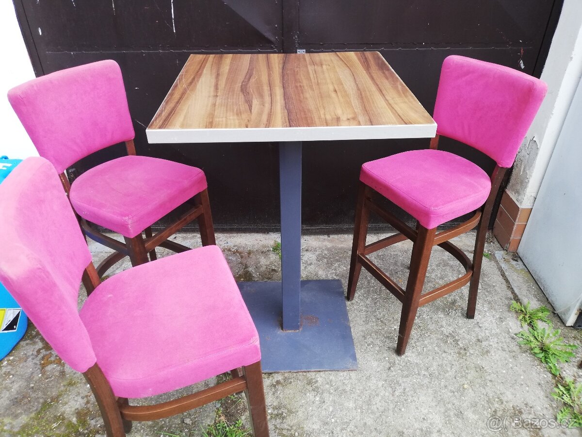 Barové židle TON a stolek