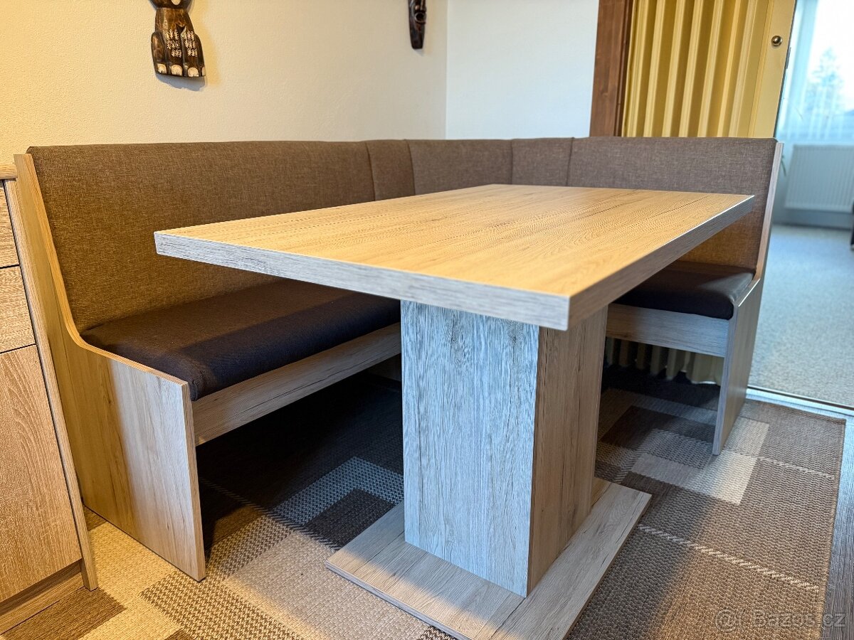 Prodám jídelní set s lavicí