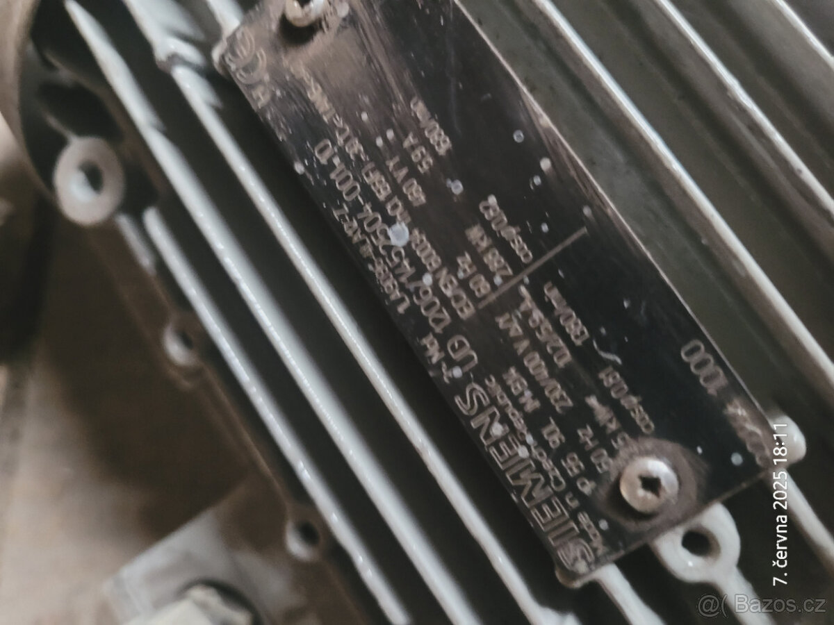 elektromotor siemens 3 fazový 2,5kW