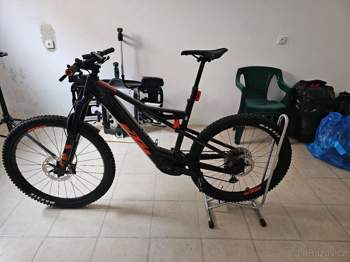 KTM MACINA KAPOHO 7971 2023