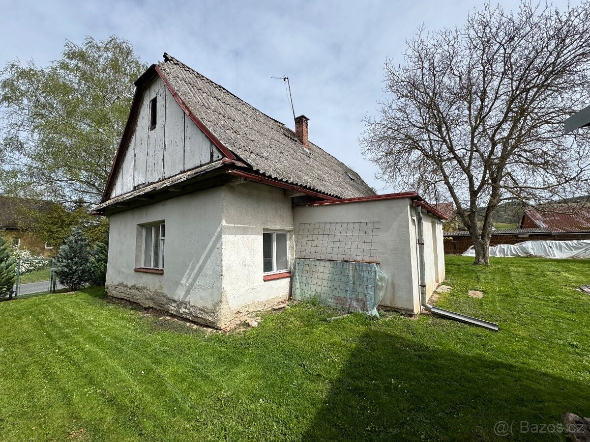 Chalupa, 1000m2 zahrada, studna, nová kuchyň