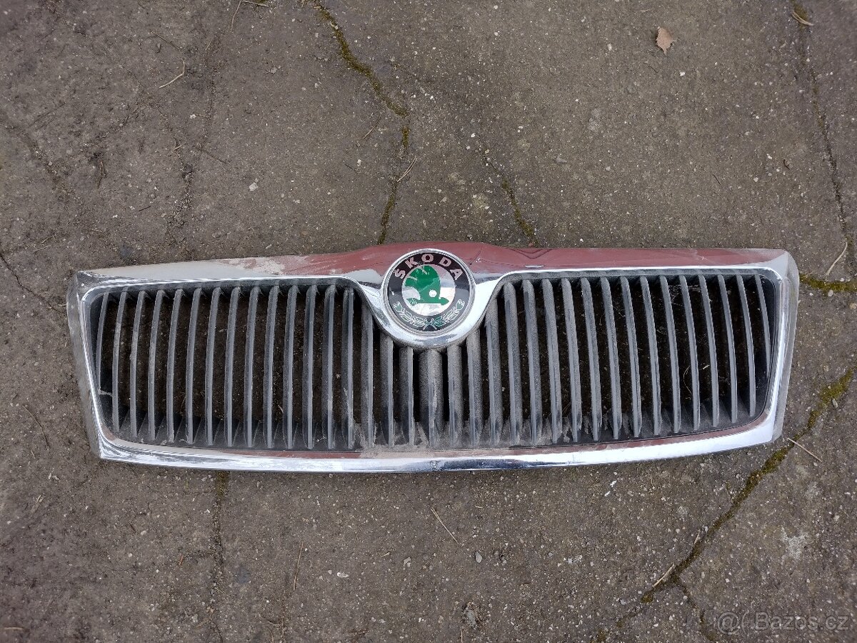 Maska Octavia II facelift