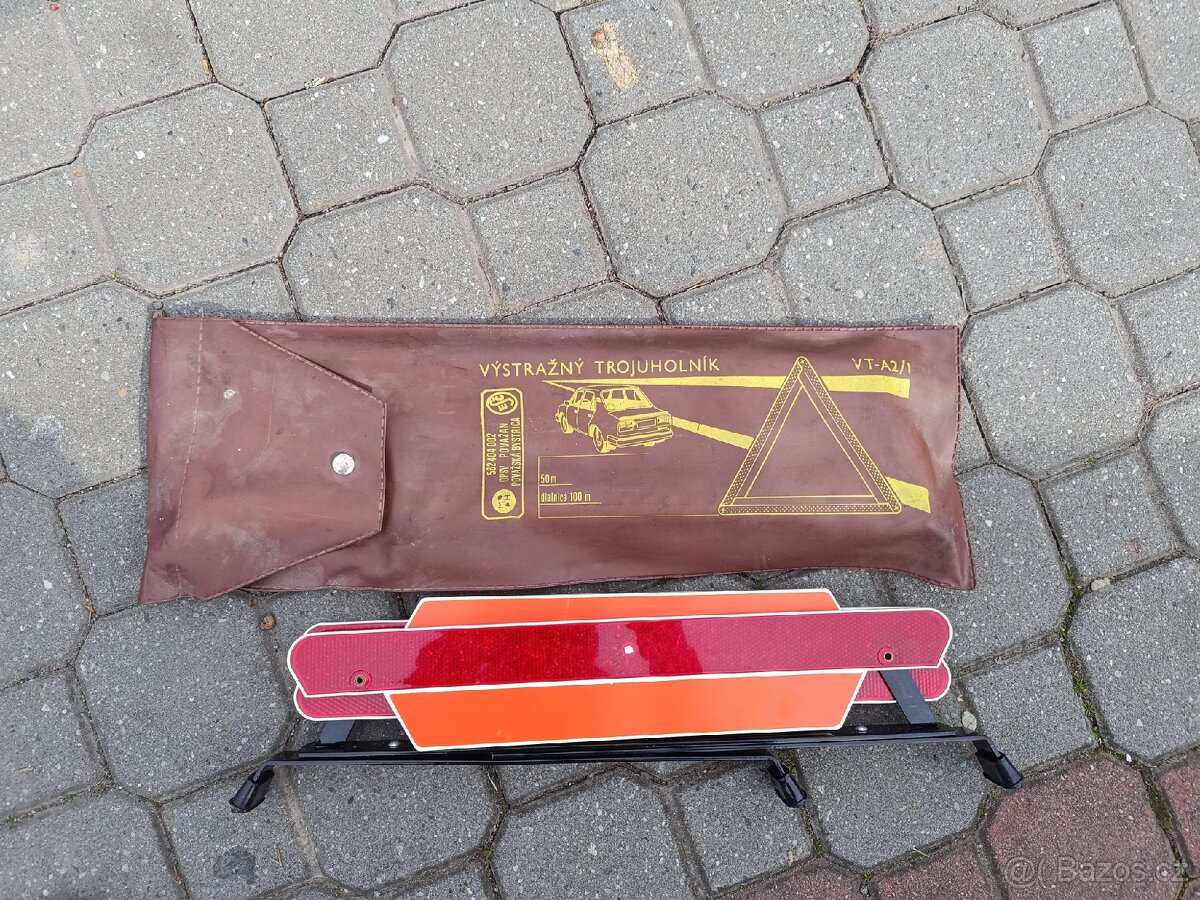 Prodám socialistický výstražný trojúhelník, veterán
