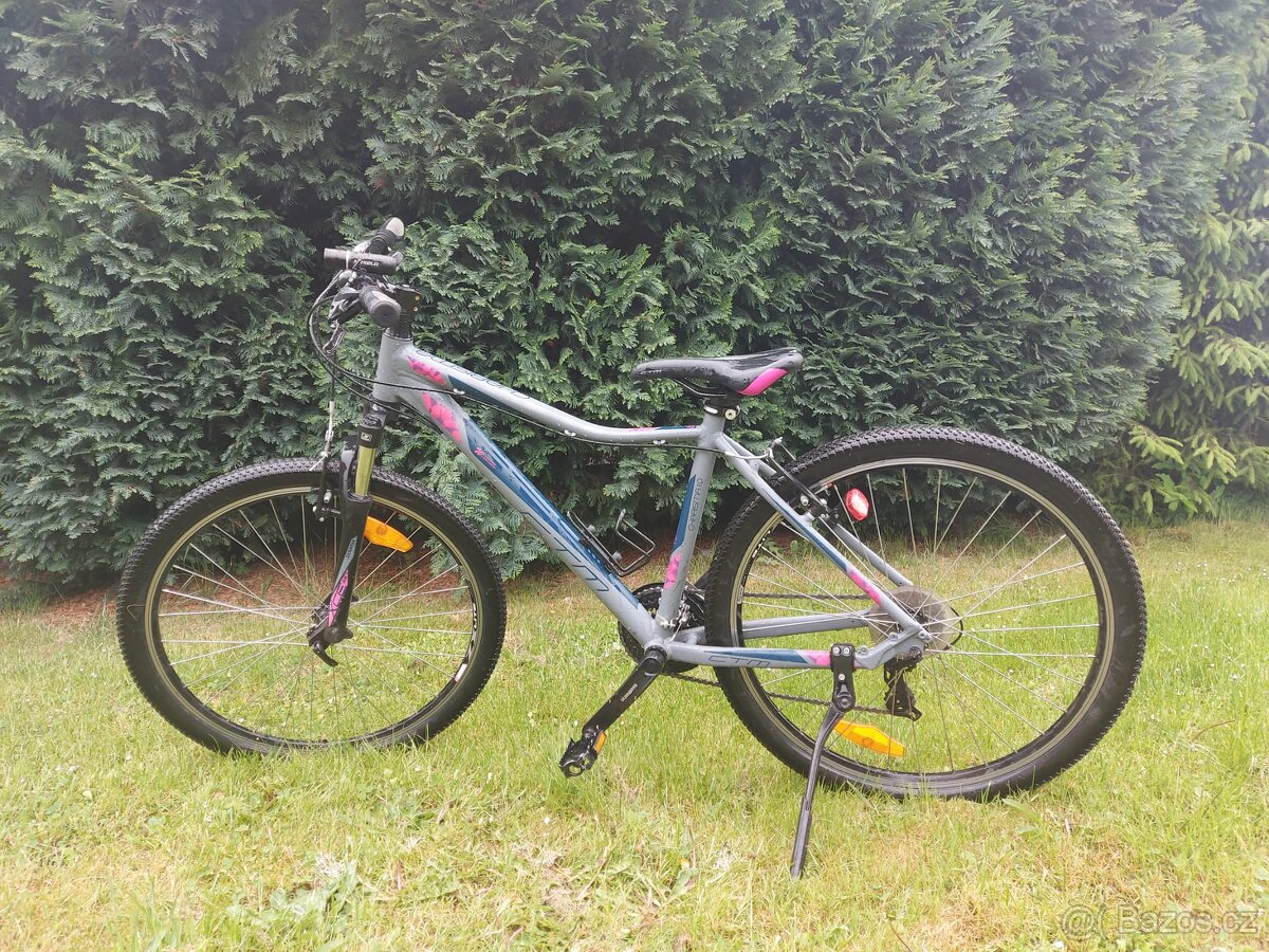 Prodám kolo 27 dámské kolo min. ježděné
