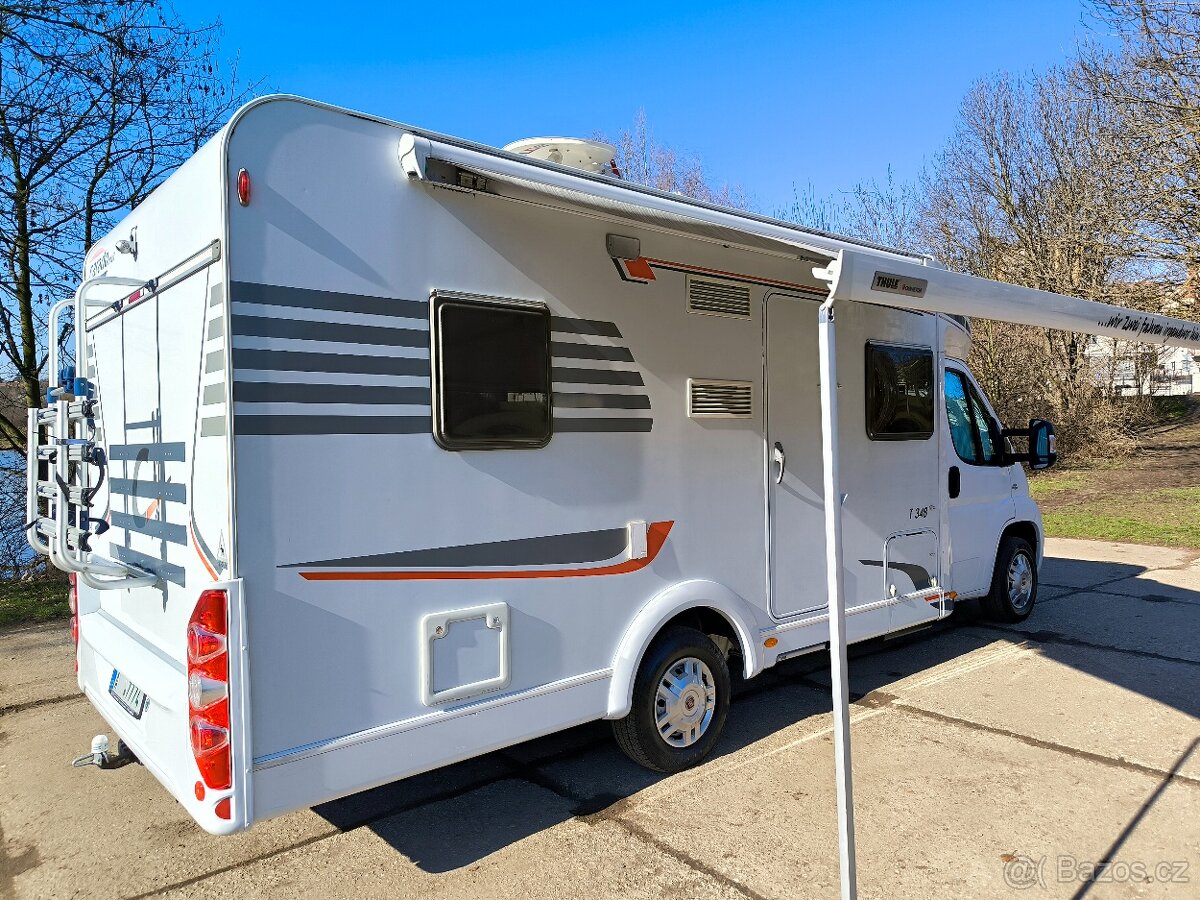 Obytné auto Carado T348 2.3JTD,klima,solar,spouštěcí postel