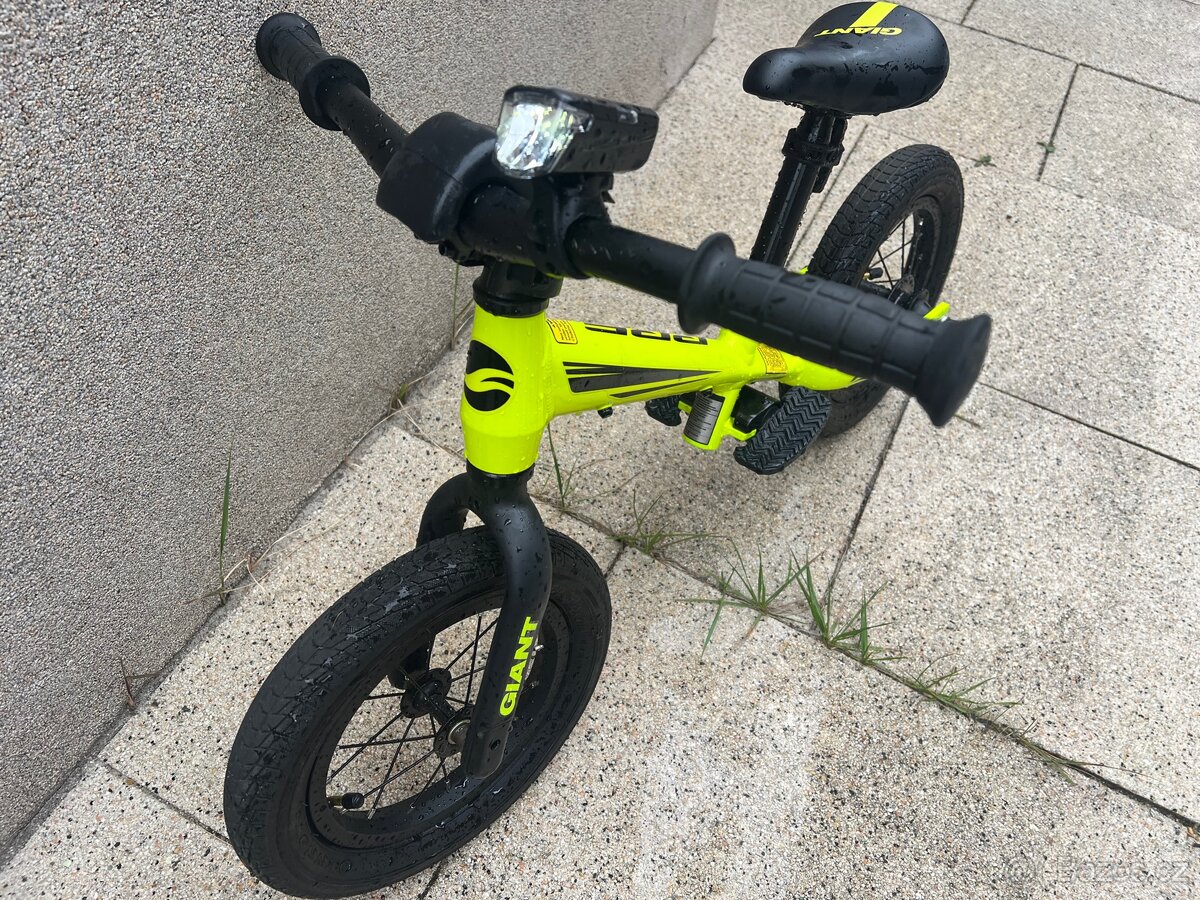 Prodám dětské kolo odrážedlo GIANT