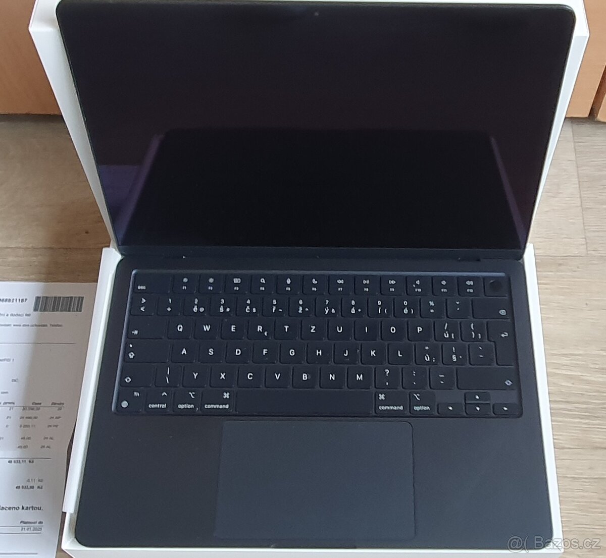 Apple MacBook Air 2022 M2, 256/8GB, záruka 18 měsíců