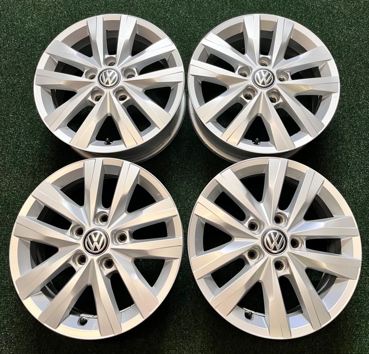 5x120 R16 Volkswagen T6 Multivan - TOP STAV