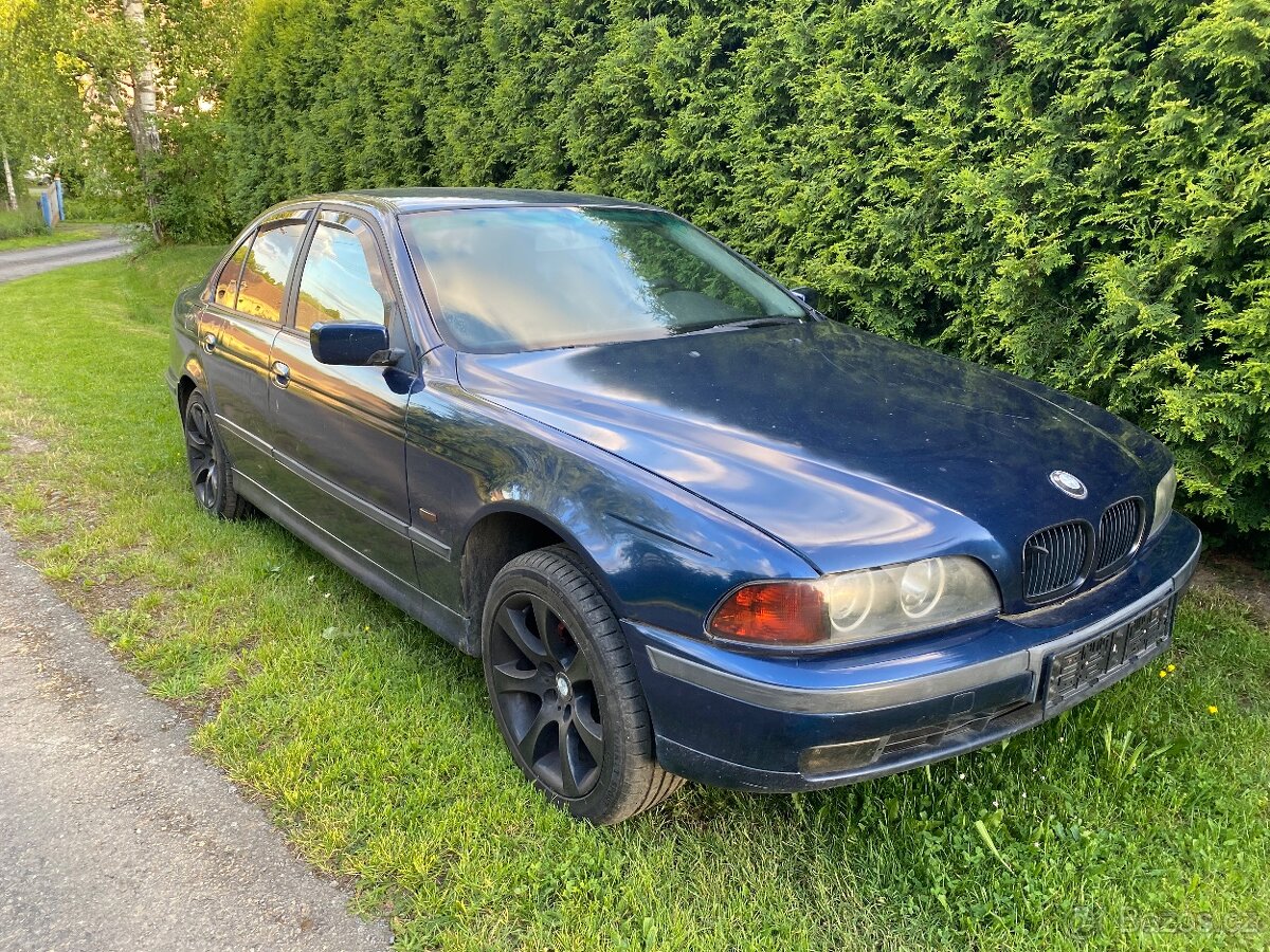 Bmw e39 528i