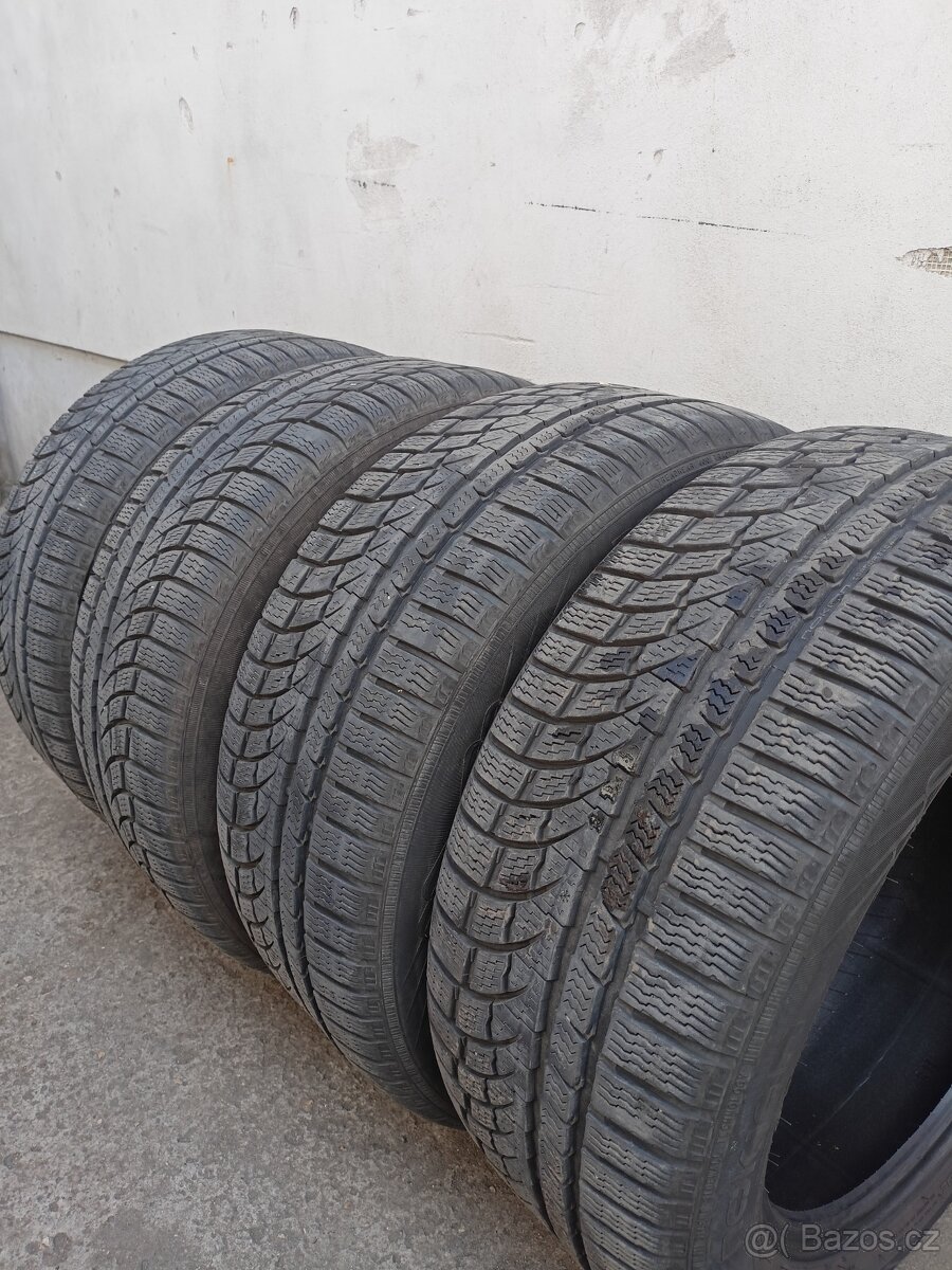 4x Nokian WR A4 225/50 R17 94V (Dot 4119) zimní