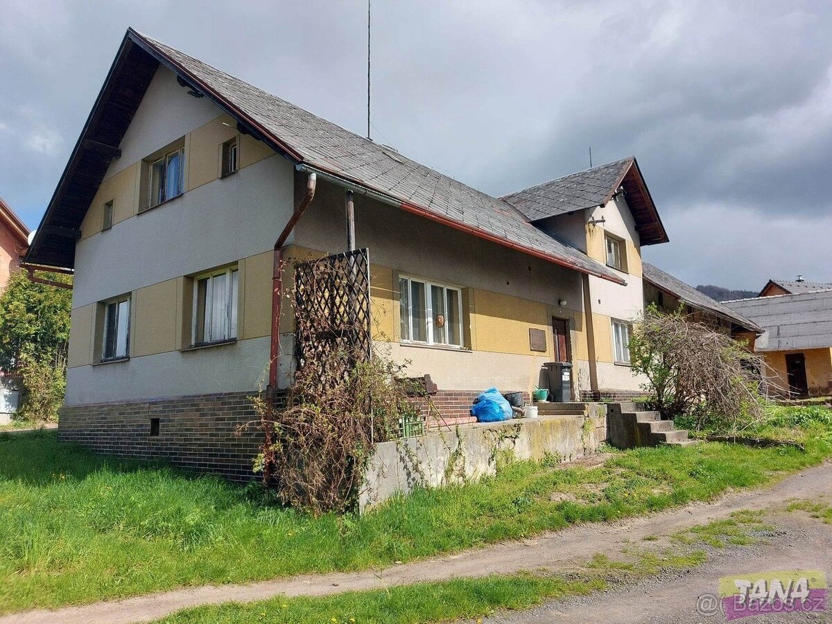 Prodej podílu 1/2 rodinné domy, 180 m2 - Radostná pod Kozáko