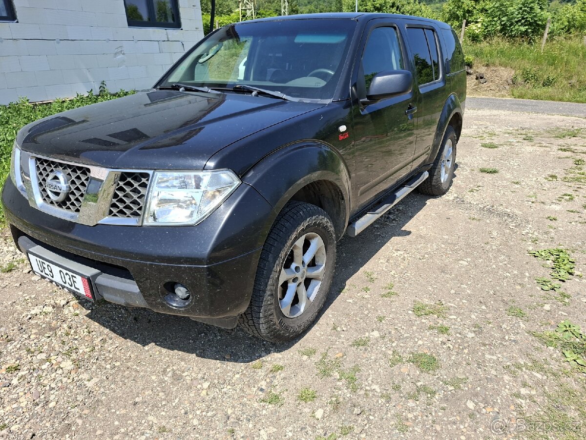 Nissan Pathfinder 2.5dci 7mist