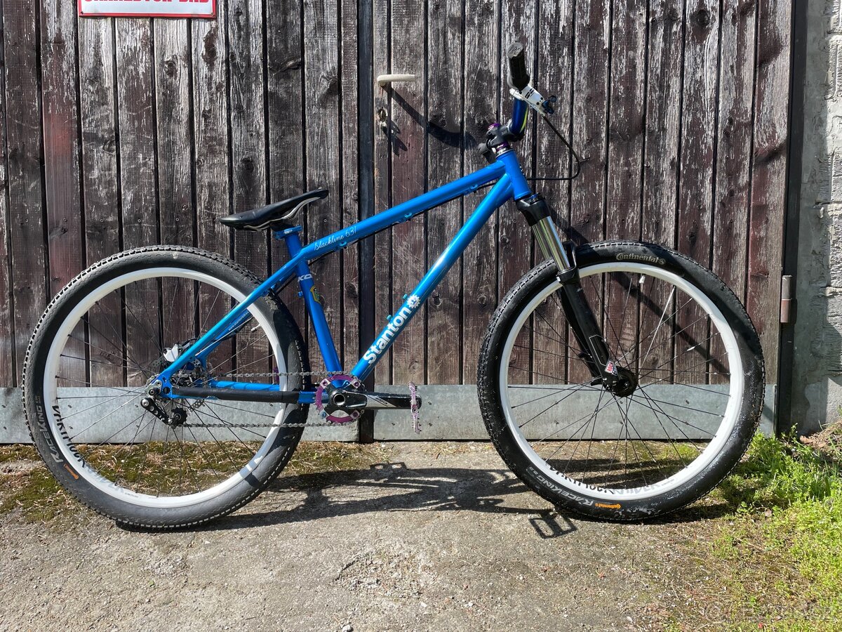Dirtové pumptrackove kolo Stanton