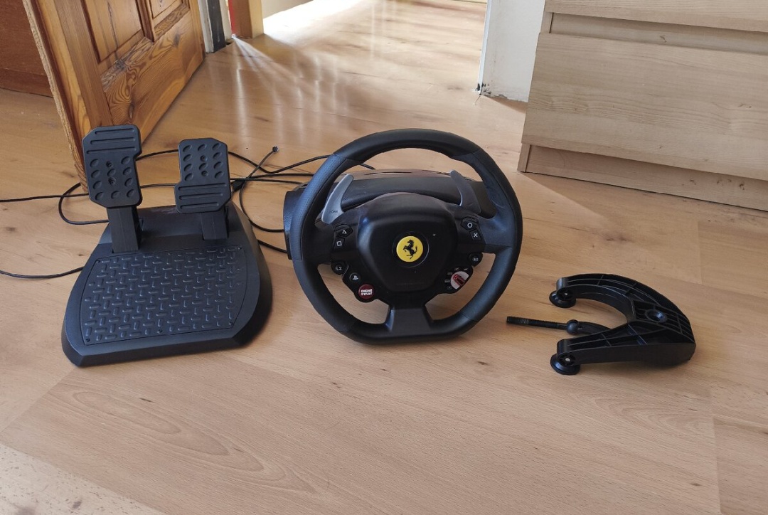 Volant Thrustmaster T80 Ferrari 488 GTB Edition