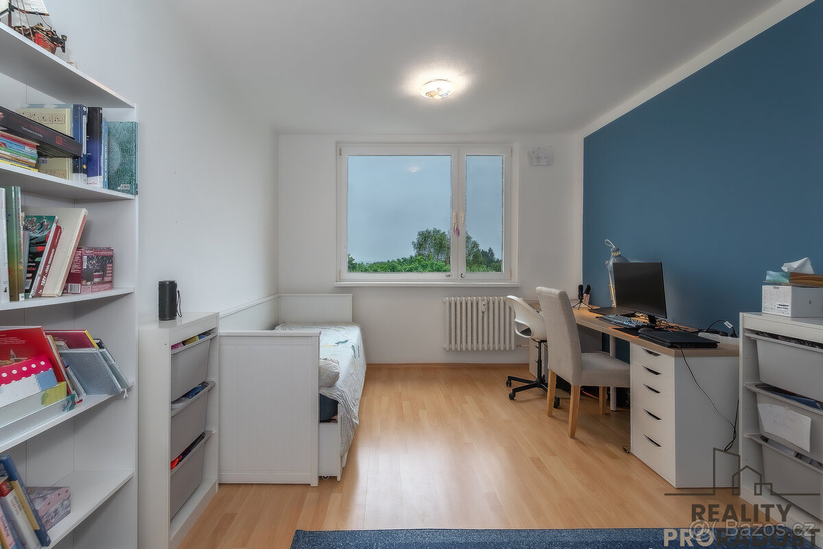 Prodej 3+1, 74,5 m², Znojmo – prostorný, s balkonem a sklepe